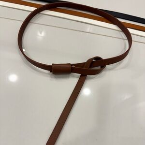 Set of 4 Slide Loop Belts. Adjustable size